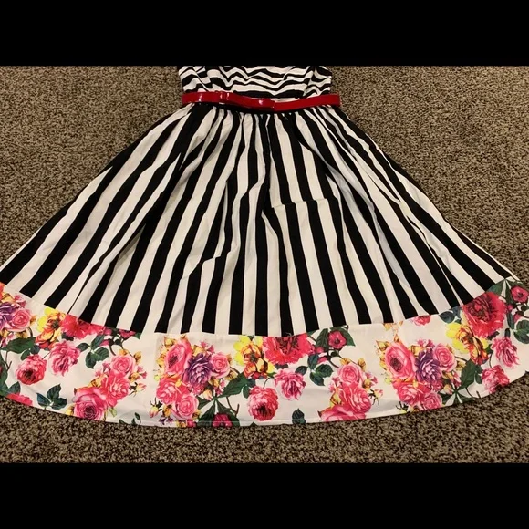 New ModCloth miss mix it belted dress! - Picture 4 of 7